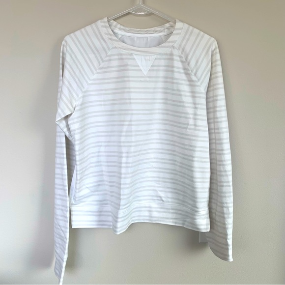 Lululemon Voyager Pullover size 10 - Picture 1 of 12